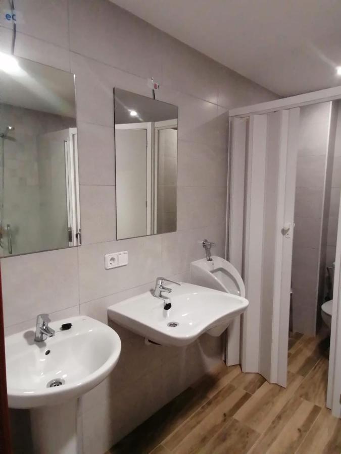 Albergue El Templarin Ponferrada Luaran gambar